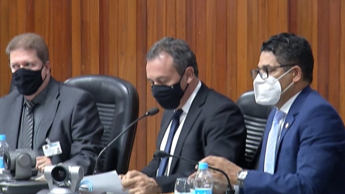 Sob protestos, Câmara de Mogi aprova criação da Frente Parlamentar em Defesa da Família Cristã - Vimarsana News