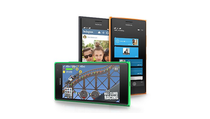 Lumia 730 tem tela com resolução HD e boa qualidade para filmes e jogos (Foto: Divulgação/Microsoft)