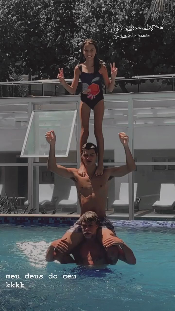 Fabio Assunção aparece em clique divertido ao lado dos filhos (Foto: Reprodução/Instagram)