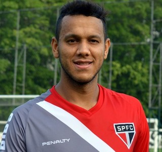 São Paulo aposta em oscilação dos rivais para seguir sonhando com título