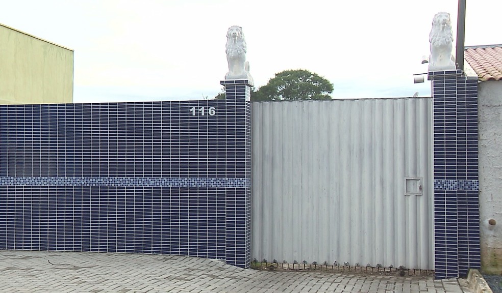 A casa da família Brittes, em São José dos Pinhais — Foto: Reprodução/RPC