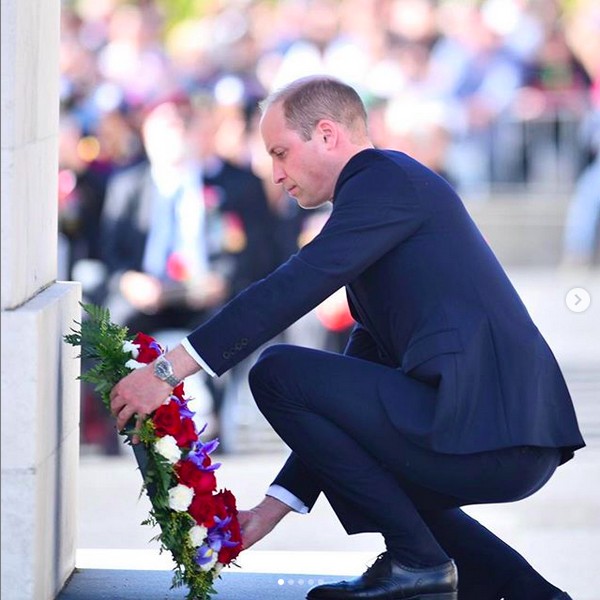 O Príncipe William prestando homenagens a soldados da Nova Zelândia que morreram em guerras lutando pelo Reino Unido  (Foto: Instagram)