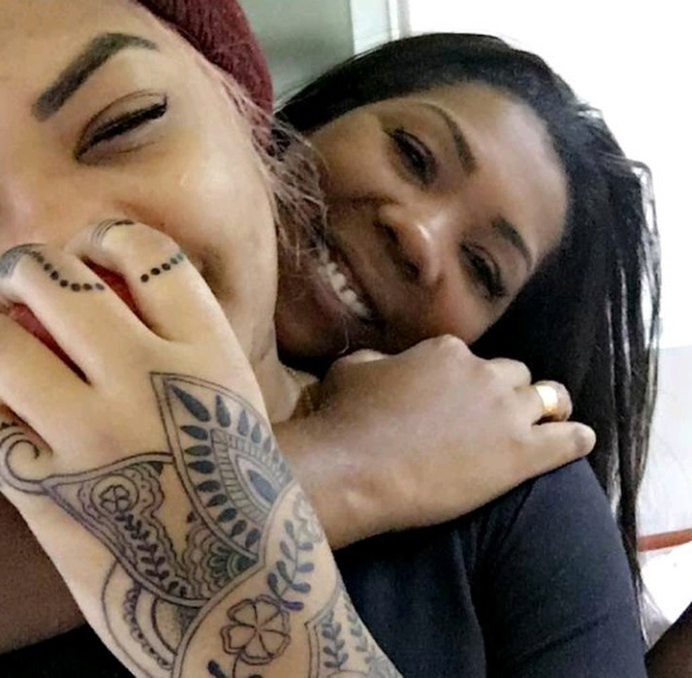 Ludmilla Faz Tatuagem Inspirada Na De Rihanna Veja Musica Multishow