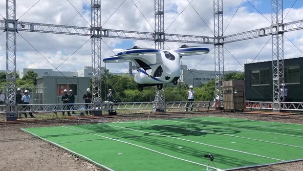 Carro voador da NEC Corp.  (Foto: Reprodução/YouTube/Kyodo News Plus)