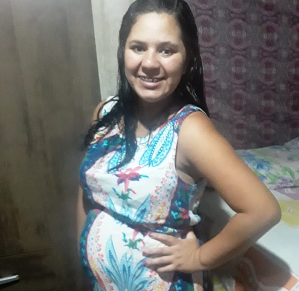 Silmara da Silva Campos, de 20 anos, morreu por complicações da Covid-19 — Foto: Arquivo pessoal