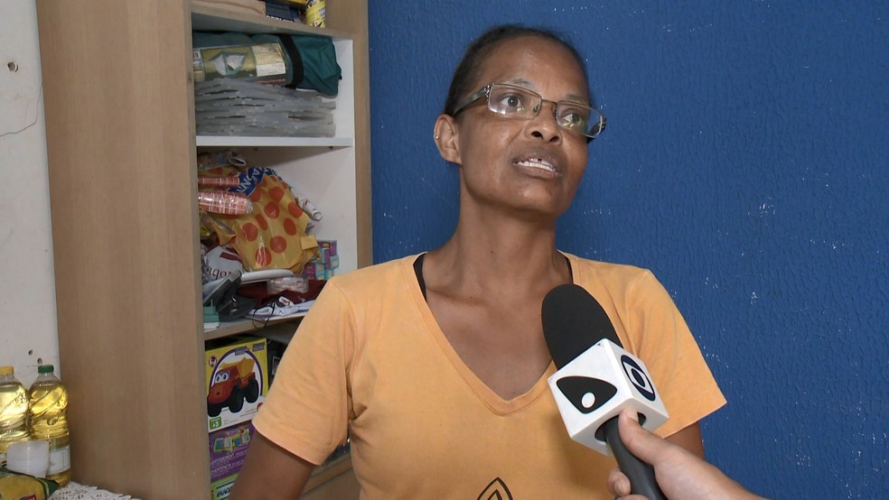 Voluntária Michele Gama da Conceição foi para o projeto social de Vila Velha, ES, assim que soube da ação dos criminosos. — Foto: Reprodução/TV Gazeta