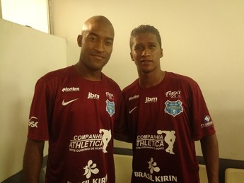 Edmilson ao lado de Abuda - Jogo das Estrelas de Belém (Foto: Pedro Cruz)