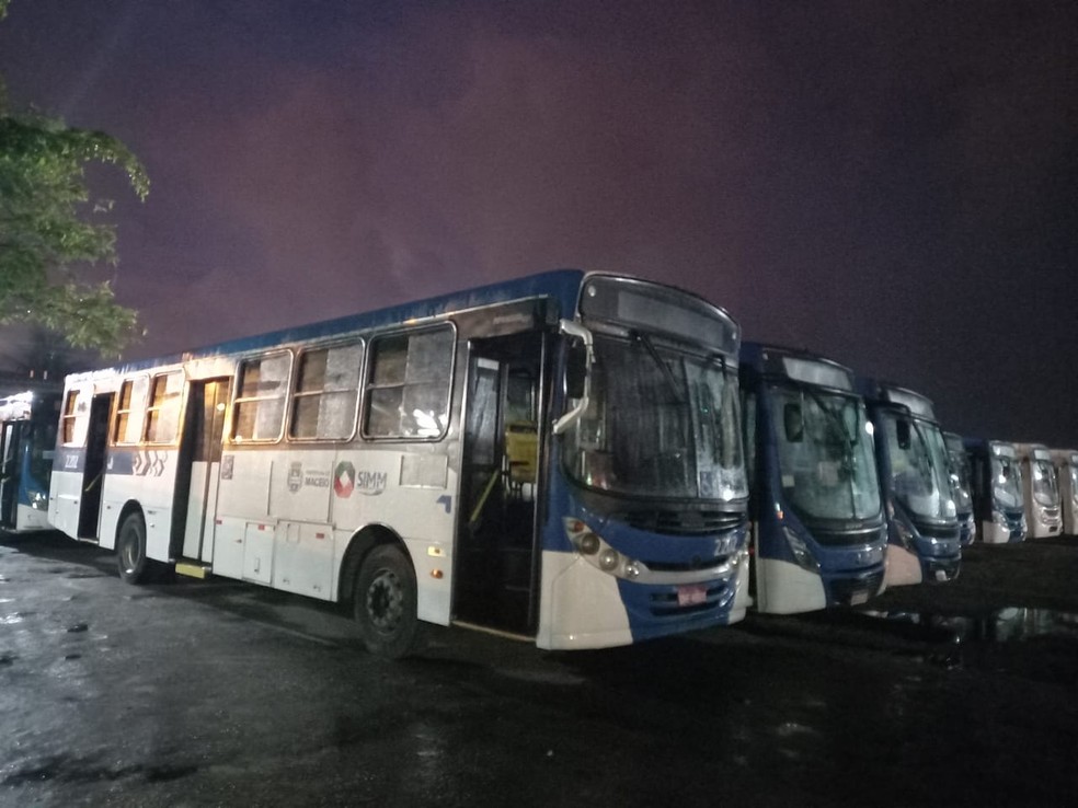  Profissionais pedem o reajuste anual da categoria — Foto: Almir Custódio