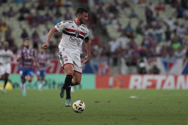 Calleri, atacante do São Paulo, grande referência ofensiva do time na temporada (Foto: Divulgação)