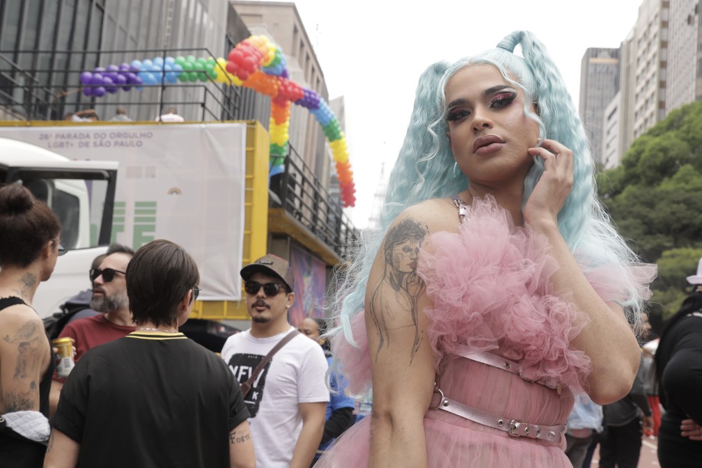 A drag queen e cantora Alala Lulu, 28, de Curitiba — Foto: Celso Tavares/g1