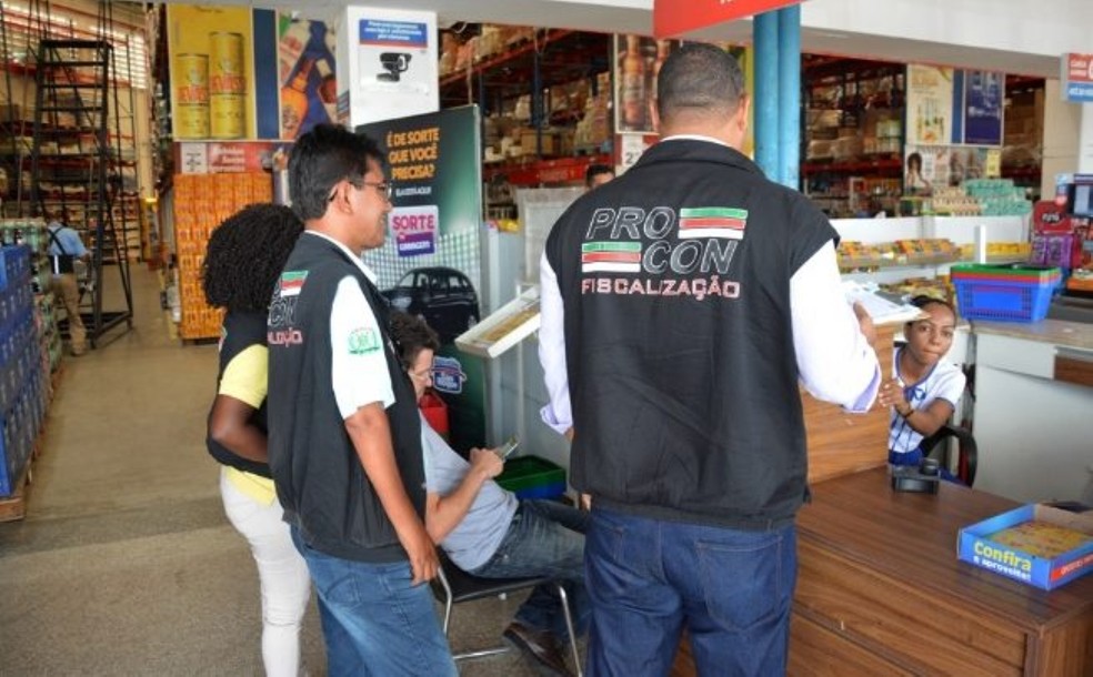 Procon divulga pesquisa de preços de produtos da ceia natalina em Feira de Santana — Foto: Divulgação / Prefeitura de Feira de Santana