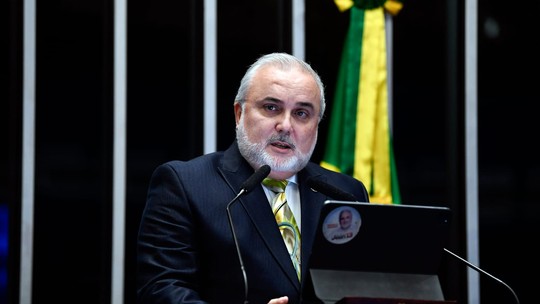 Presidente da Petrobras fala com entusiasmo de área que preocupa gente próxima a Marina Silva