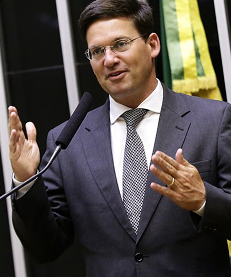 Resultado de imagem para ACM NETO  e JOÃO ROMA DEPUTADO