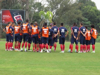 Grupo do Paraná Clube no CT Barcelos CT Racco (Foto: Fernando Freire)
