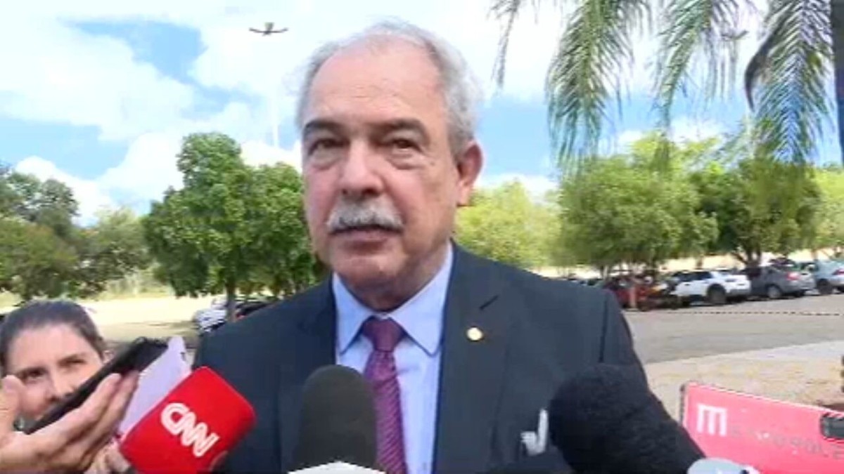 Ministro Da Defesa Do Governo Lula Será Civil Diz Aloizio Mercadante