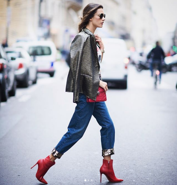 Alessandra Ambrosio de jeans e botas (Foto: Instagram Alessandra Ambrosio/ Reprodução)