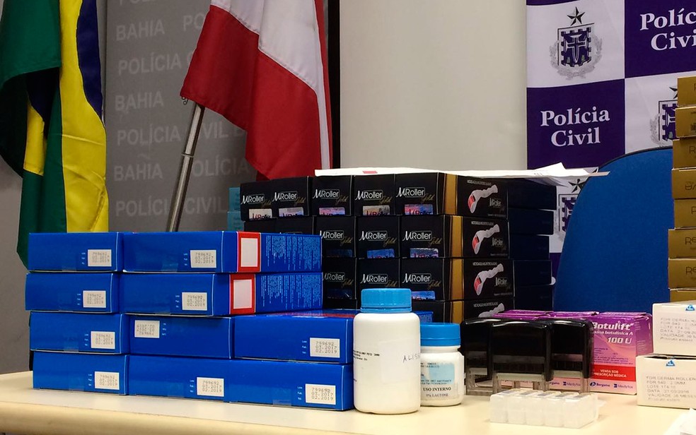 Mais de 300 caixas de produtos foram apreendidos com a quadrilha (Foto: Polícia Civil/ Divulgação)