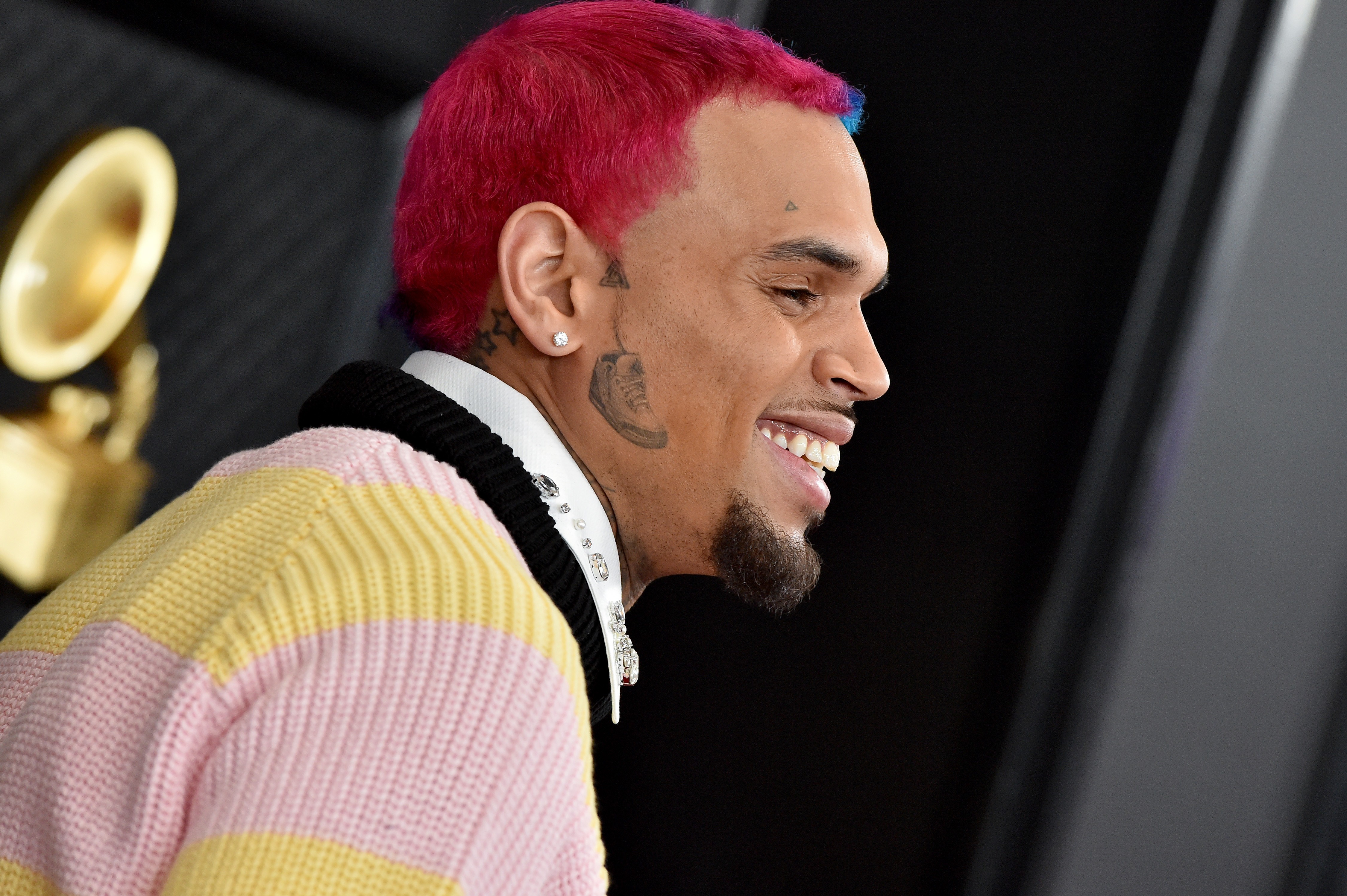 Tatto de tênis na bochecha: o que deu na cabeça de Chris Brown? (Foto: Getty Images)