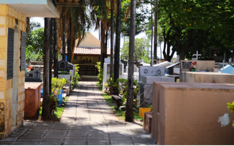 Cemitérios de Aparecida de Goiânia recebem visitantes com protocolos sanitários — Foto: Aparecida de Goiânia/Divulgação