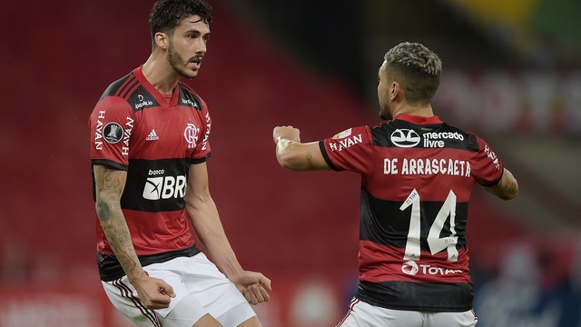 Gustavo Henrique comemora gol em Flamengo x LDU