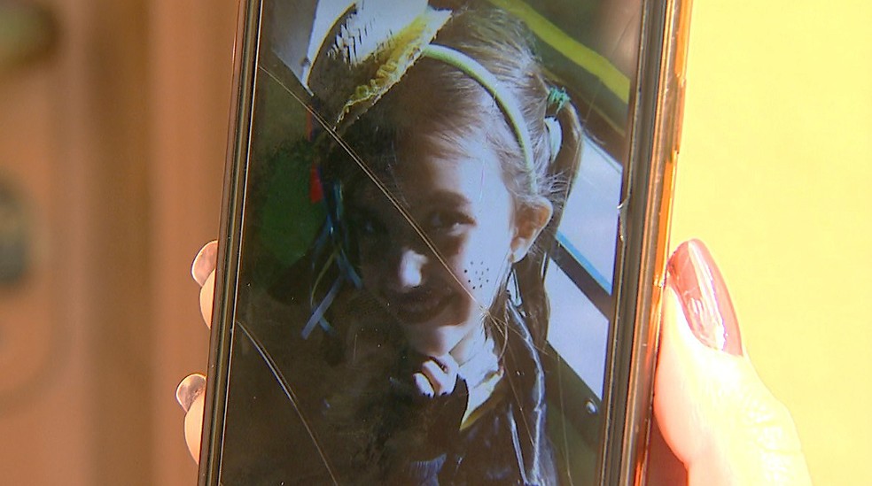 Maria Clara Ferreira, de 8 anos, foi atingida por rojão em Franca, SP (Foto: Valdinei Malaguti/EPTV)