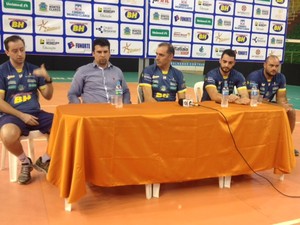 Comissão técnica está confiante para o restante da temporada (Foto: Valdivan Veloso/Globoesporte.com)