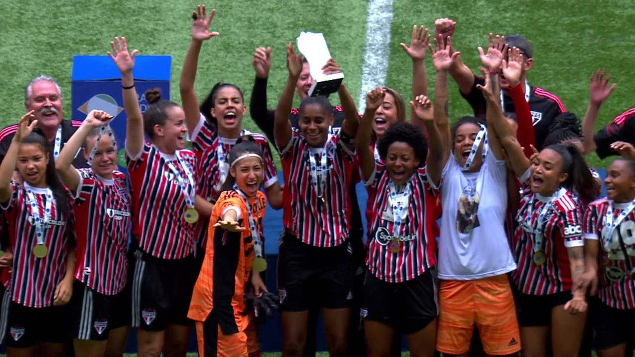 São Paulo é campeão e Giovana levanta a taça no Brasil Ladies Cup