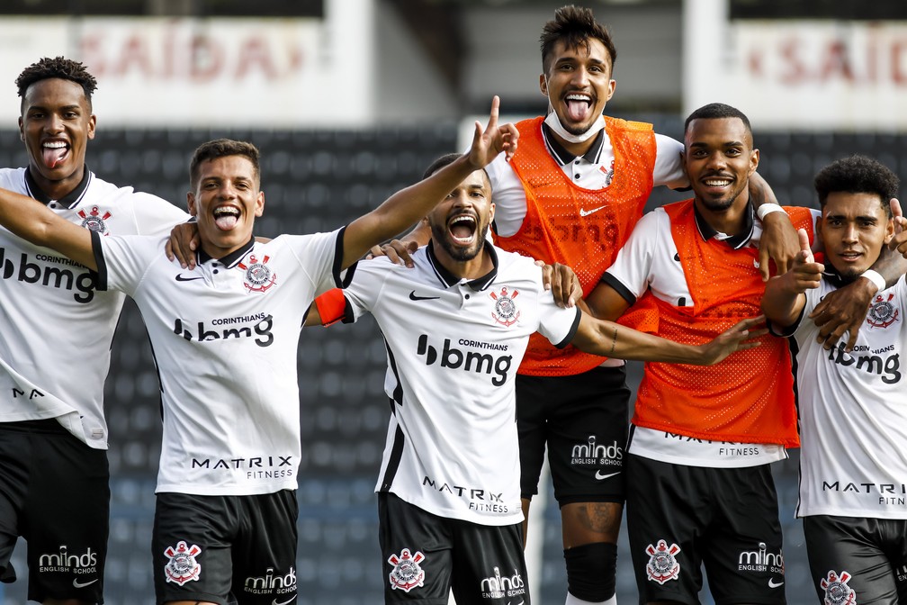 Auxiliar de Mancini acompanha sub-20 de perto, e Corinthians analisa promoção de joias