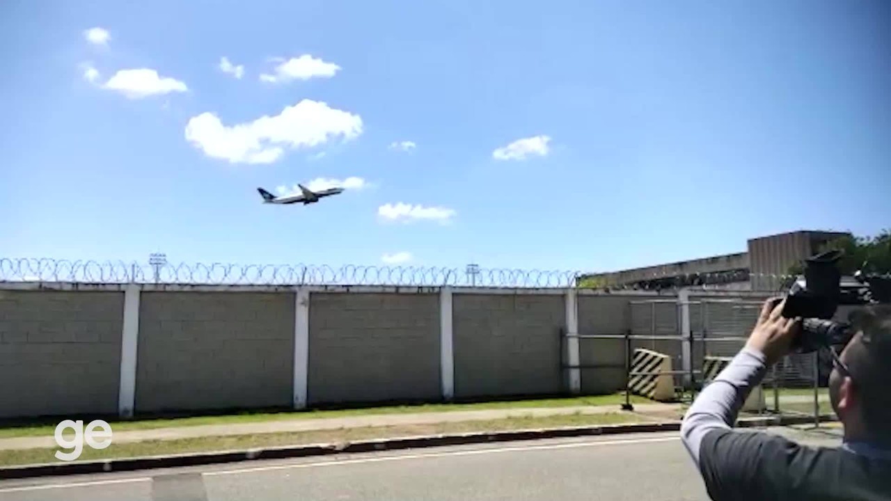 Avi&atilde;o do Flamengo decola rumo ao Equador para a final da Libertadores