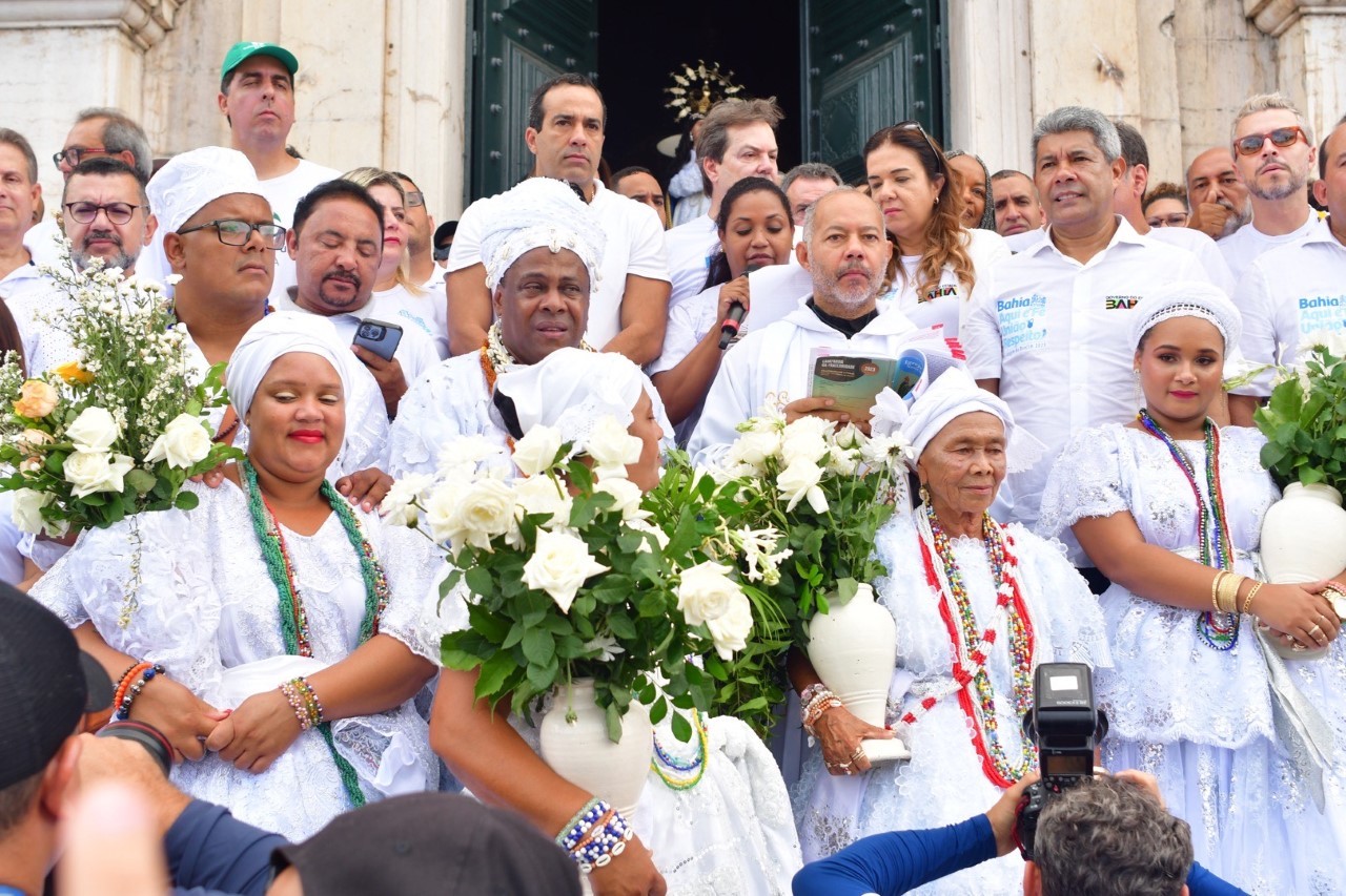 Estreantes como governador e prefeito na Lavagem do Bonfim, Jerônimo e Bruno Reis comemoram volta do festejo popular: 'celebração de fé'