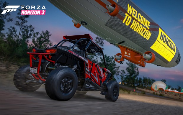 'Forza Horizon 3' continua com suas disputas impossíveis. Na da foto acima, uma corrida entre um buggy e um zepelim (Foto: Divulgação/Microsoft)