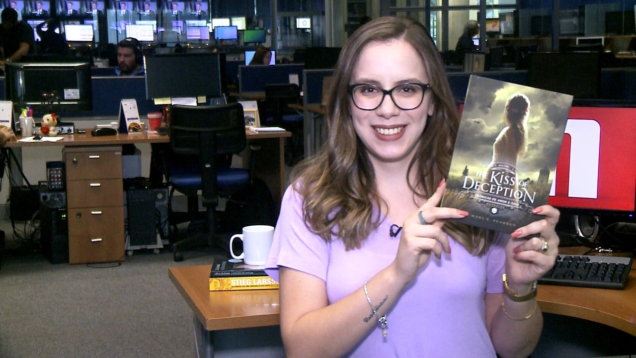 G1 fala sobre o livro 'The Kiss of Deception'