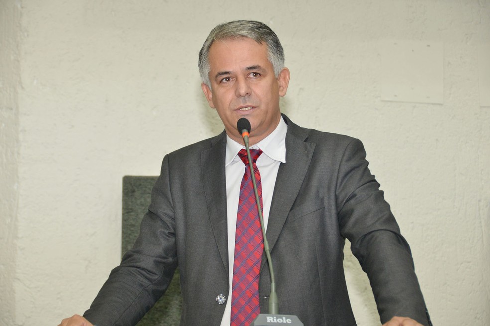Jaime Café era prefeito de Lagoa da Confusão na época das supostas irregularidades — Foto: Isis Oliveira/Assembleia Legislativa