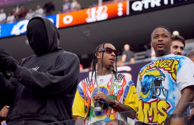 INGLEWOOD, CALIFORNIA - FEBRUARY 13:  (L-R) Ye, Tyga, and YG attend Super Bowl LVI at SoFi Stadium on February 13, 2022 in Inglewood, California. (Photo by Kevin Mazur/Getty Images for Roc Nation) (Foto: Getty Images for Roc Nation)