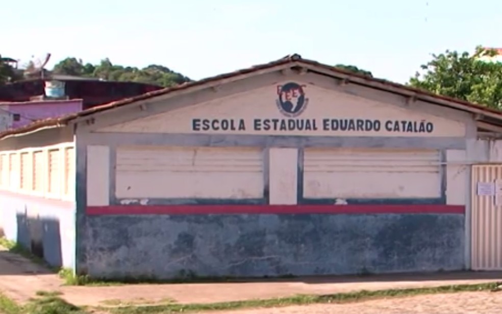 Escola Estadual Eduardo Catalão, em Ilhéus — Foto: Reprodução/TV Santa Cruz