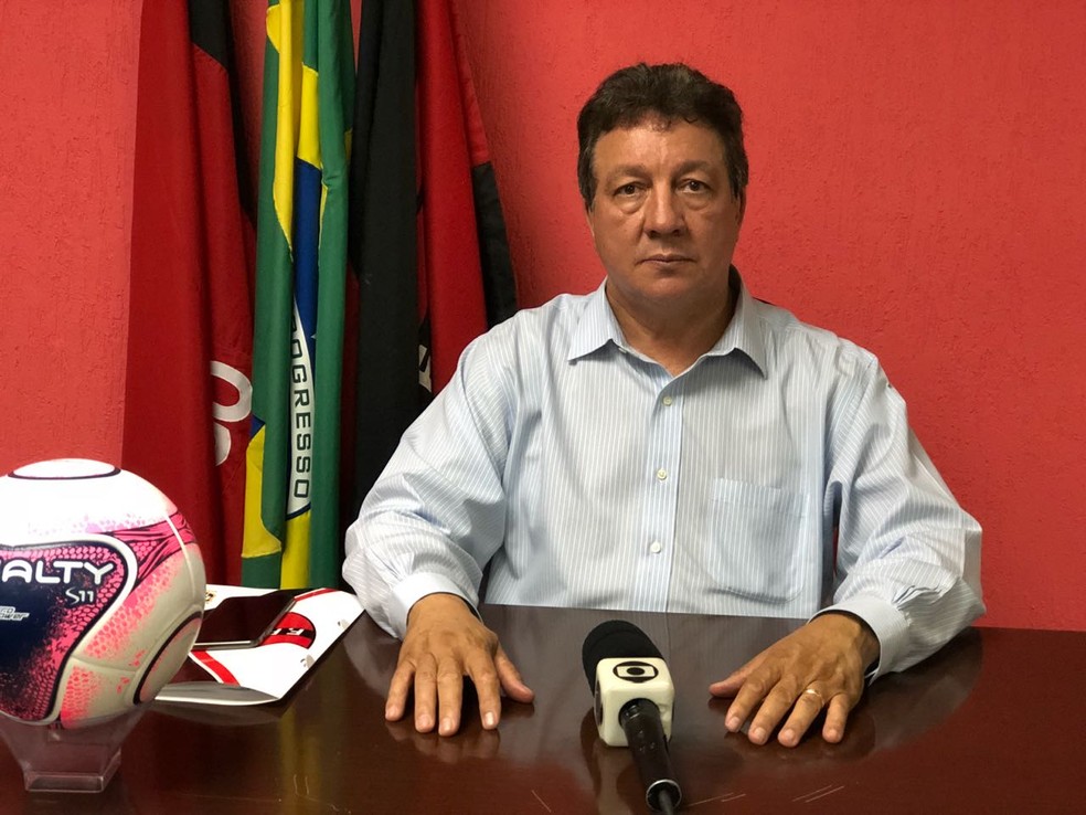Interventor da CBF na FPF antes da eleição, João Bosco Luz é acusado de ser cabo eleitoral de Michelle Ramalho — Foto: Lucas Barros/TV Cabo Branco