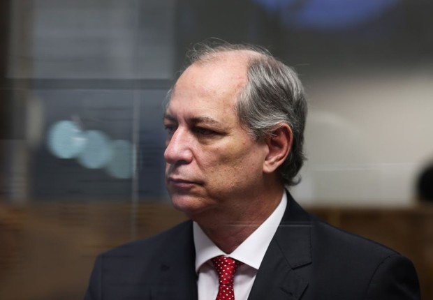 Ciro defende tributa o sobre lucros e implanta o de IVA em