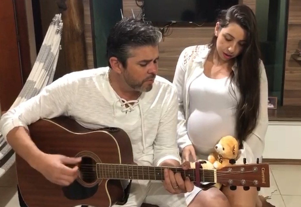 Família cantava para o bebê ainda na gravidez — Foto: Arquivo pessoal