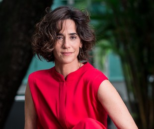 Mariana Lima interpretará uma ex-modelo que se apaixona por uma mulher em 'Um lugar ao sol' | Lucas Seixas/Divulgação