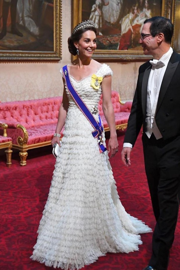 Kate Middleton chega ao jantar de estado oferecido pela família real da Inglaterra ao presidente Donald Trump (Foto: Reprodução / Instagram)