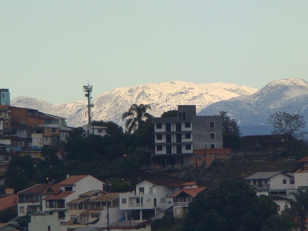 Não nevava no Morro do Cambirela há 29 anos — Foto: Valéria Ribeiro/Divulgação