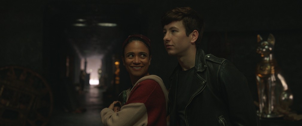 Lauren Ridloff e Barry Keoghan em cena de 'Eternos' — Foto: Divulgação