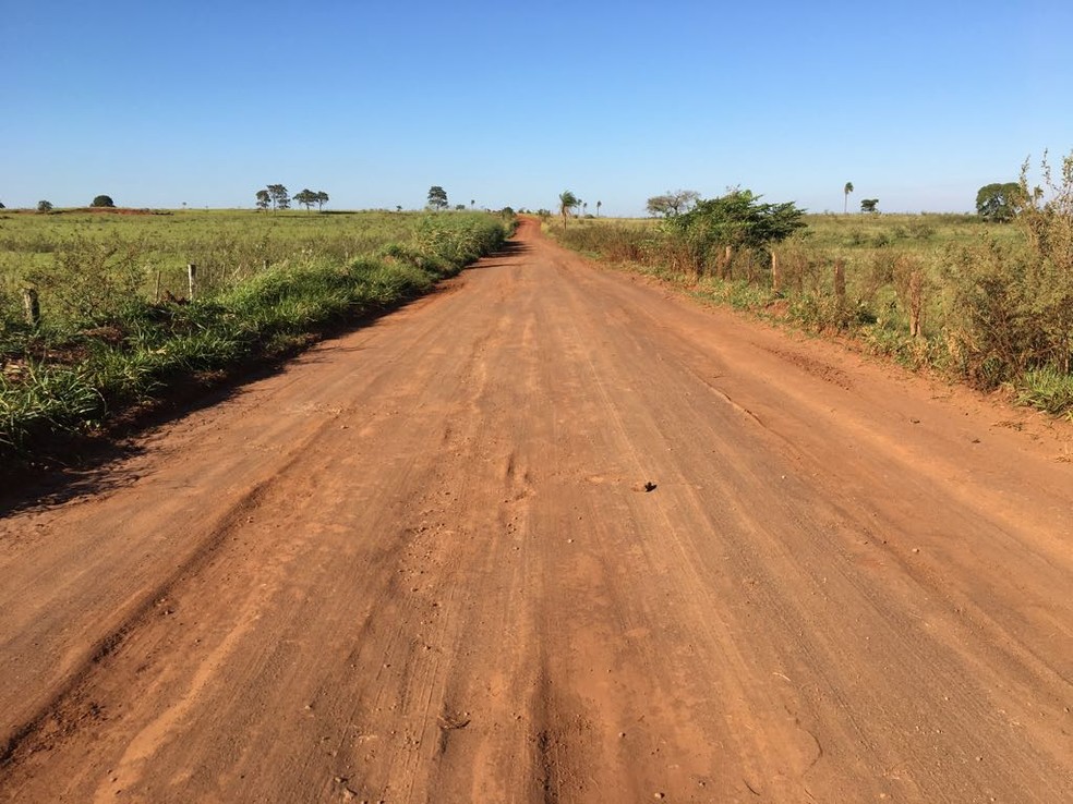 RegiÃ£o onde motorista foi baleado e caminhou para pedir ajuda  (Foto: Osvaldo NÃ³brega/TV Morena)