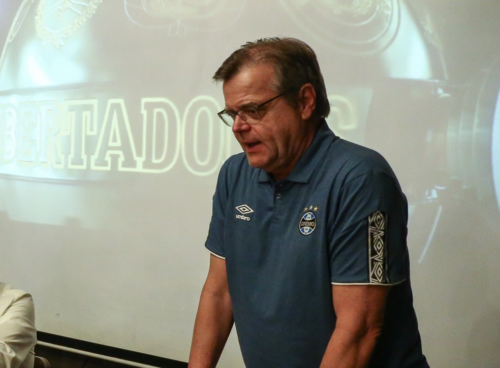 Grêmio projeta departamento de futebol e deve ter executivo de casa