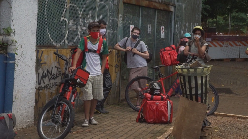 Estima-se que sejam mais de 900 mil entregadores em todo o Brasil — Foto: Globo Repórter/ Reprodução