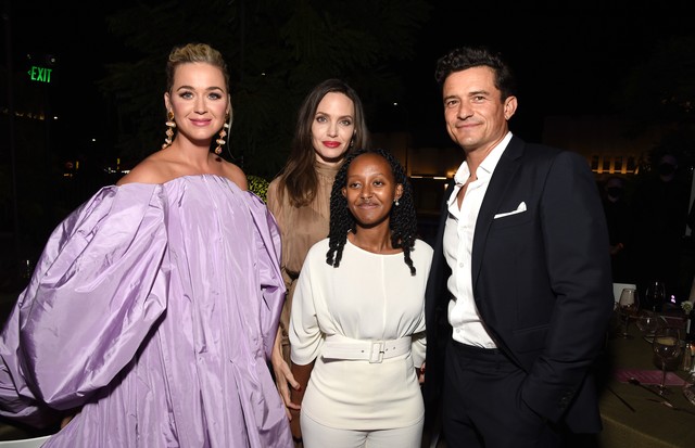 LOS ANGELES, CALIFORNIA - SEPTEMBER 30: (L-R) Katy Perry, Angelina Joli, Zahara Jolie-Pitt, and Orlando Bloom attend Variety's Power of Women on September 30, 2021 in Los Angeles, California. (Photo by Michael Kovac/Getty Images for Lifetime) (Foto: Getty Images for Lifetime)