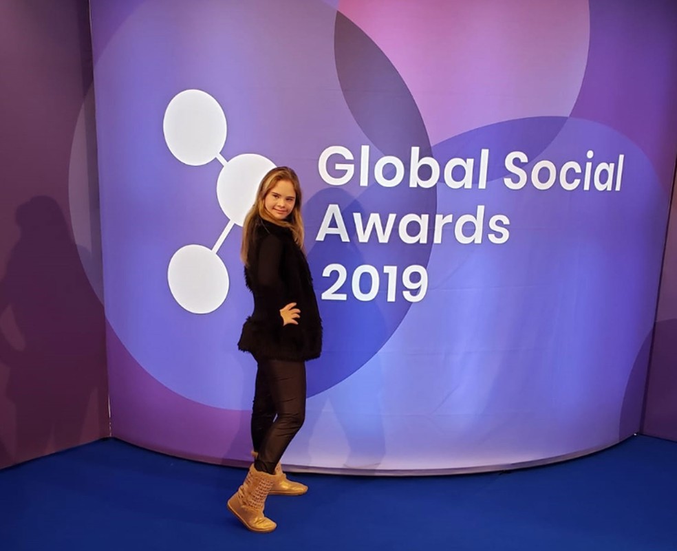 Georgia foi finalista do prêmio Global Social Awards, que foi entregue em Praga, na República Tcheca — Foto: Arquivo Pessoal