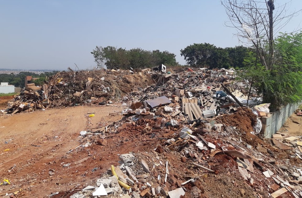 Ecoponto do Jardim Oriente em Piracicaba — Foto: Edijan Del Santo/EPTV