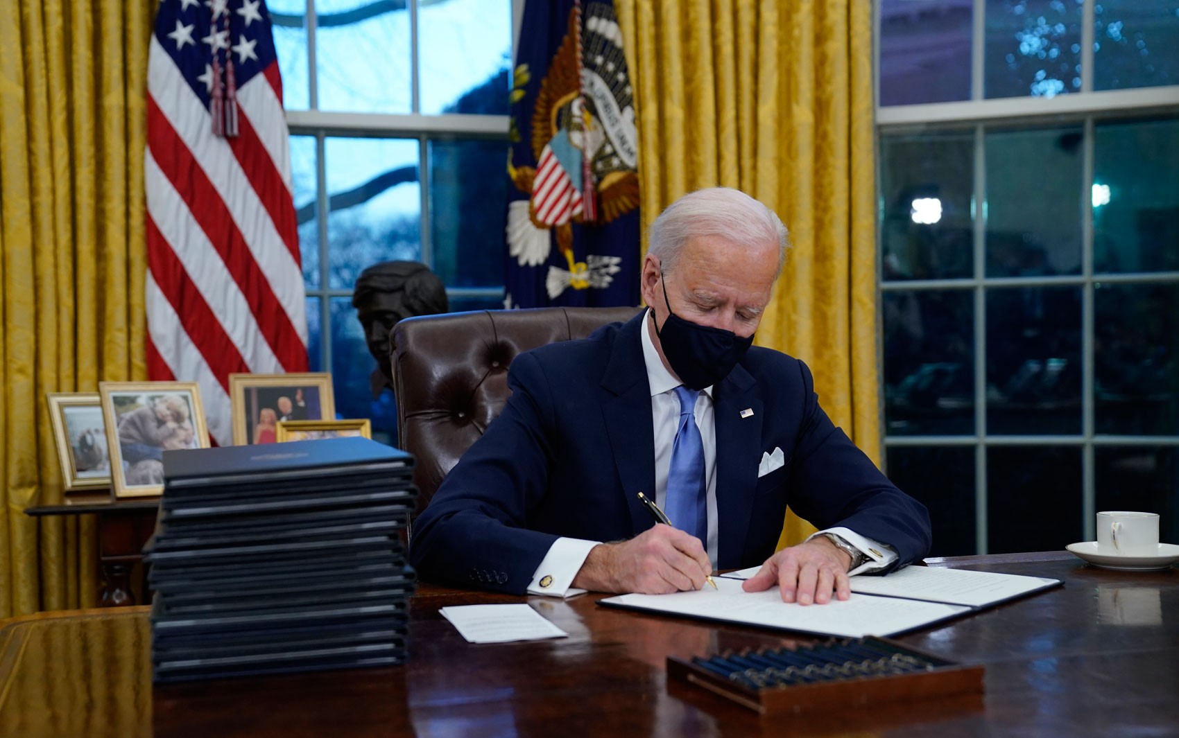 Retorno dos EUA ao Acordo de Paris e OMS estão entre primeiros atos do presidente Joe Biden thumbnail
