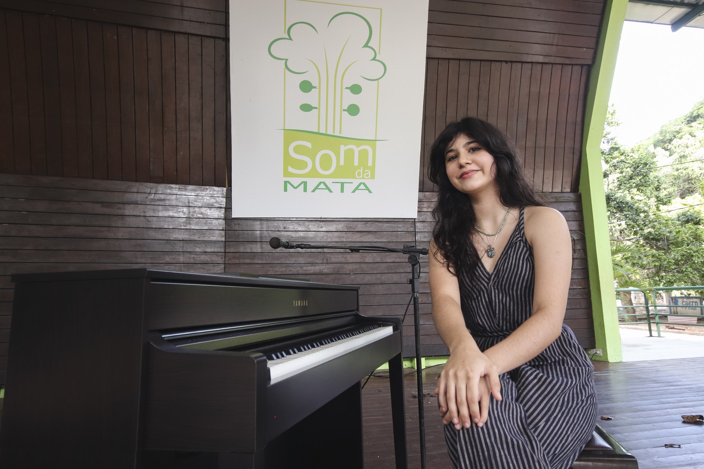 Pianista Isadora Rezende é atração do projeto Som da Mata neste domingo (22)